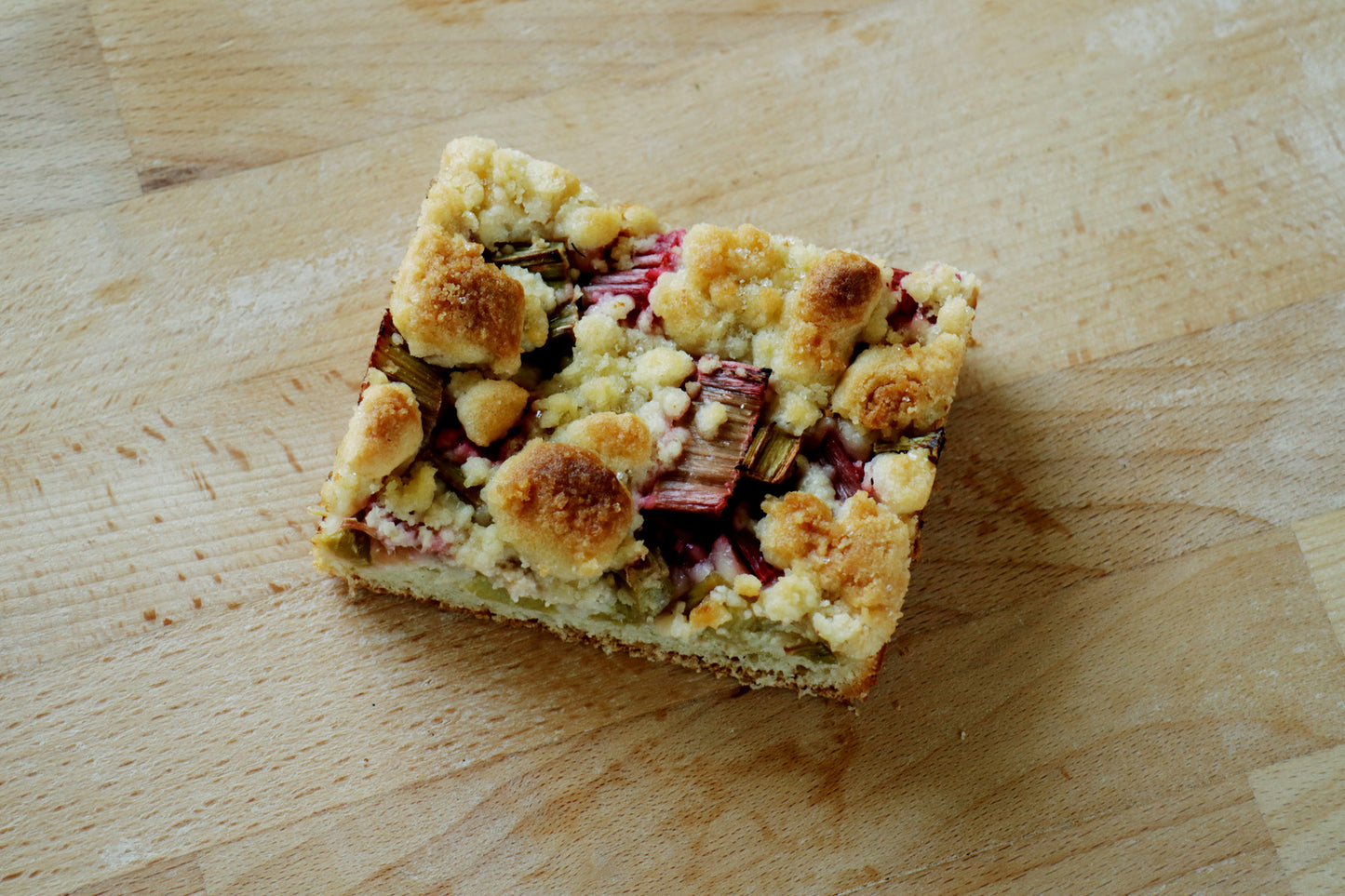 2 Stück Rhabarberstreusel, 120 g
