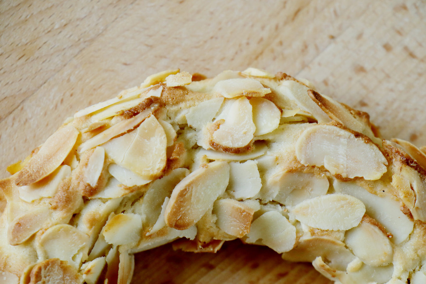 Mandelhörnchen, 80 g